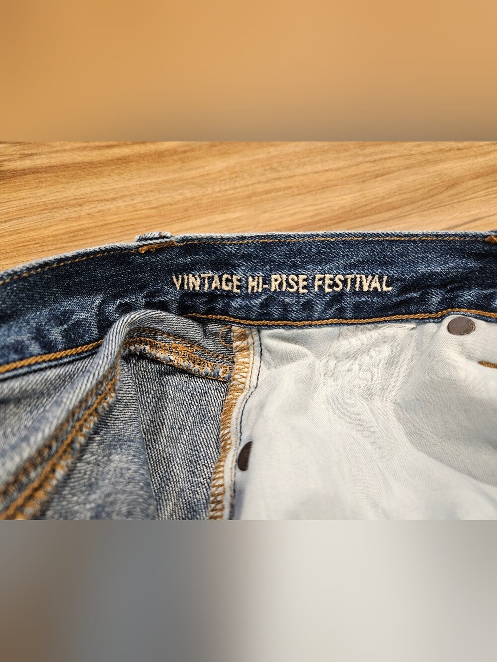 American Eagle Outfitters Distressed Denim Shorts in Dark Blue - Picture 3 of 3